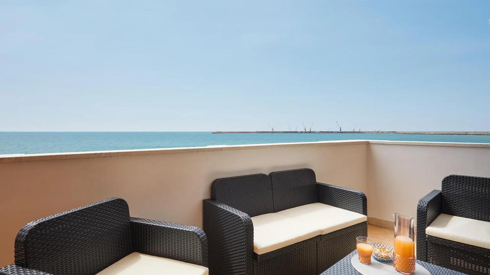 Orizzonte Apartment Amazing Sea View Pozzallo