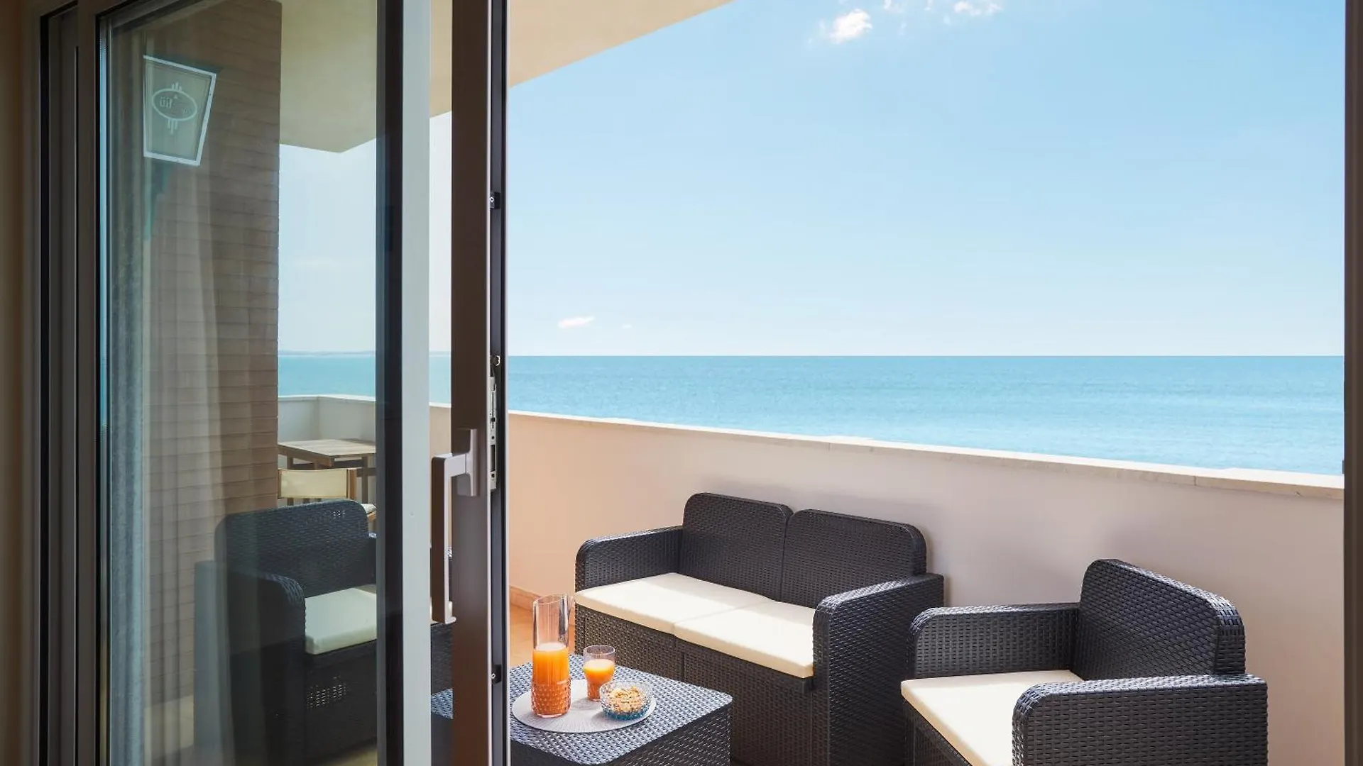 Orizzonte Apartment Amazing Sea View location